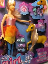 DOLL AND PONY GROOMING PLAY