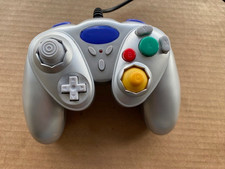 GAMECUBE CONTROLLER SILVER