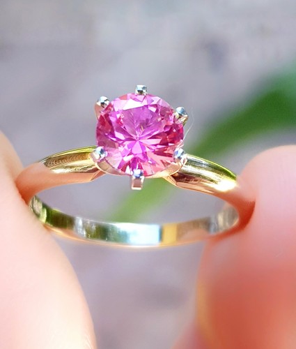 Natural pink sapphire - natural,