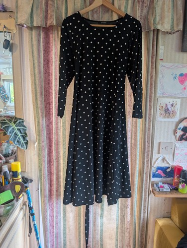 Beautiful polka dot - dot, evans