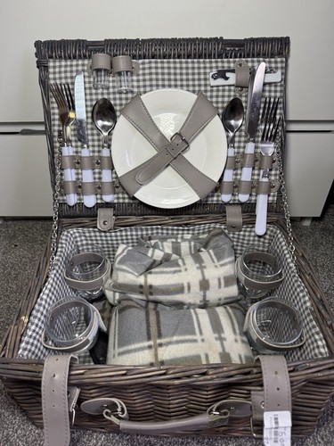 Person wicker picnic - wicker, basket