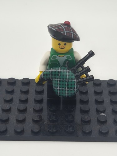 Lego scottish bagpiper - scottish,