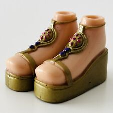 Bratz Clothing: Genie Magic - Jade. Gold Shoes Heels Feet “Platform Wedges”. ?