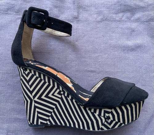 Zara basic black wedge - zara,