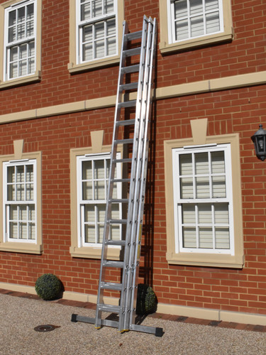 Triple extension ladders 3 - extension,