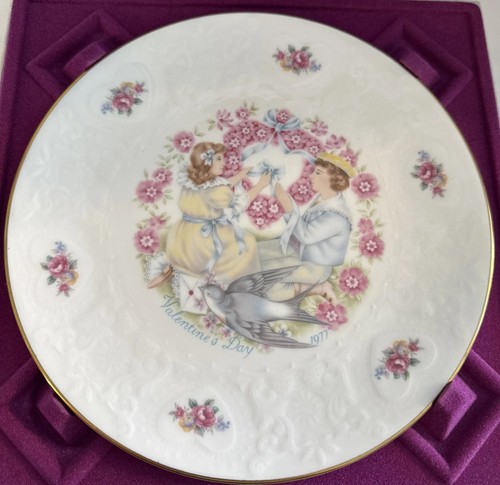 1977 royal doulton valentine - royal,