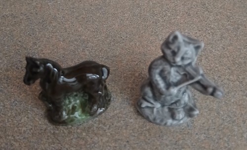 Whimsie figurines - figurines.,