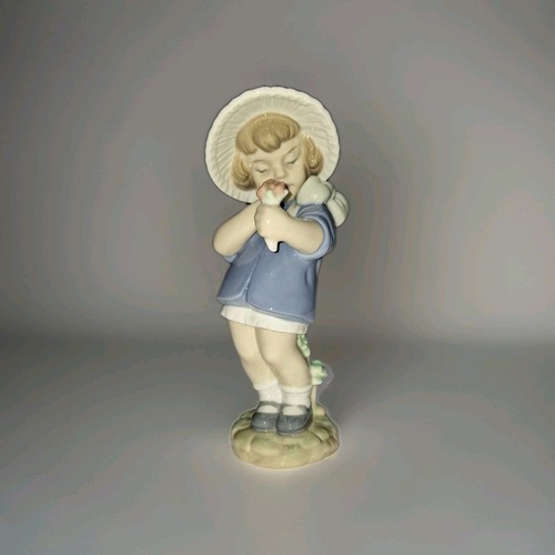Nao lladró figurine girl - by, figurine,