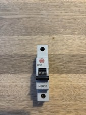 Wylex NSB32 32A Single-Pole MCB Circuit Breaker B32 6kA