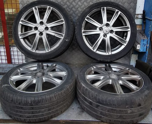 Toyota yaris 14 15 - toyota,