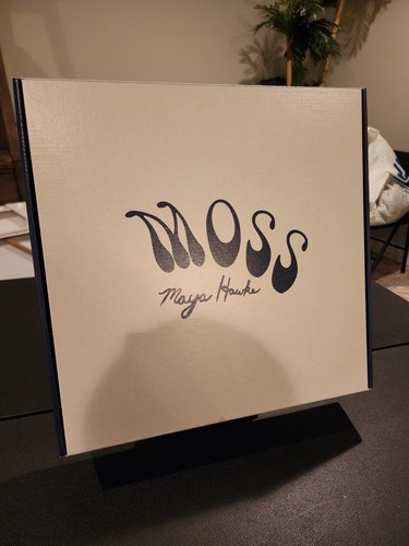 Maya hawke moss - -, *signed*