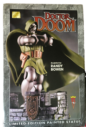 Doctor doom statue bowen - doctor,