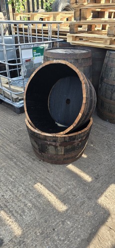 Half whiskey barrel oak - barrel,
