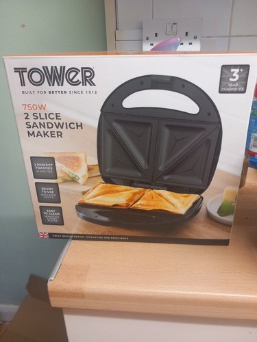 Sandwich toaster non stick - non,