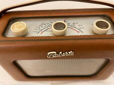 Vintage Roberts R300 Radio. Mid 1960s Tan coloured radio in very good condition
