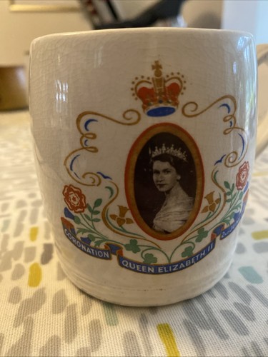 Queen elizabeth coronation - elizabeth, ii
