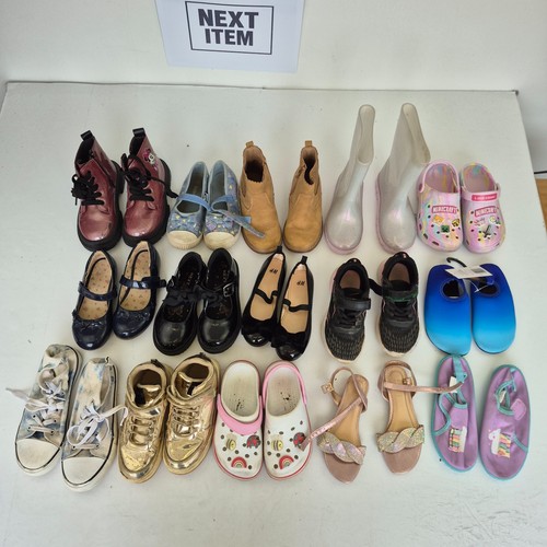 Shoe bundle size 5 - shoe,