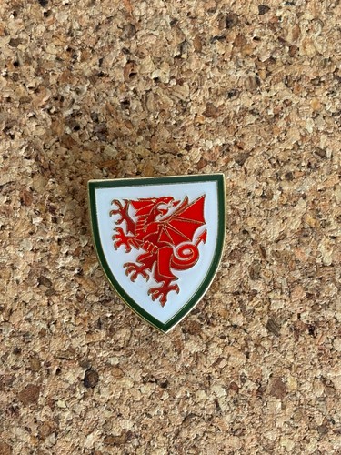 Wales national team crest - team,