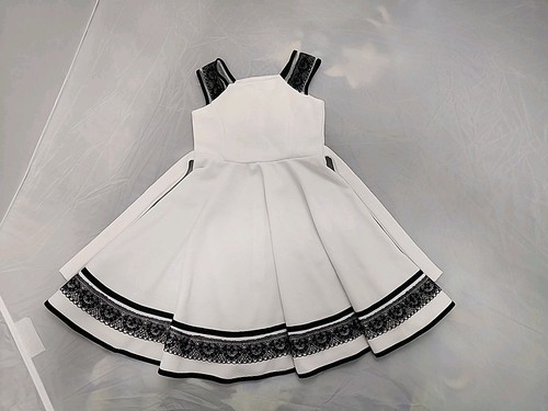 Black and white size girls - and,