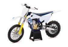 NEW-RAY 1:12 SCALE HUSQVARNA