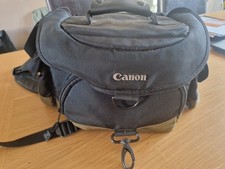 Genuine Canon Professional Camera Bag With Padded Divider And Shoulder Strap.