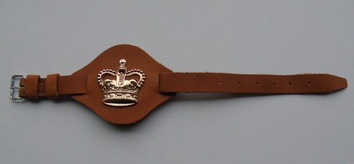 Warrant officer class wrist - warrant,