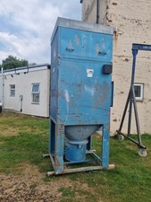 DCE Unimaster UMA152 dust extractor