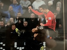 Robin Van Persie Signed Picture Framed Display (Man U V Man City)