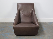 Molteni & C “Doda” Armchair - In Pale-Walnut Brown Leather