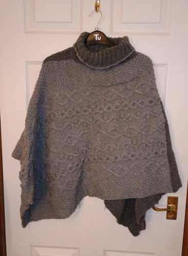 Cosy chunky aran knit cape - knit,