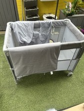 Red Kite Dreamer travel cot with newborn bassinet 