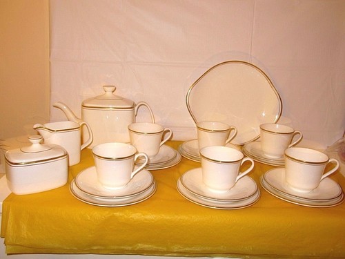 Royal doulton gold - royal, tea