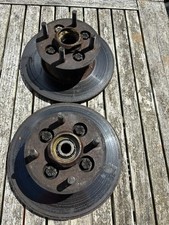 Ford Capri Brake Discs And Hubs (Pair)