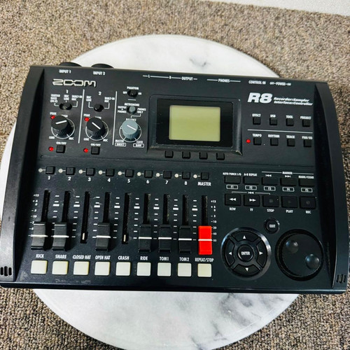 Zoom multitrack digital - r8,