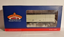 BACHMANN 38-147 - VDA SLIDING DOOR BOX VAN - BR RAIL FREIGHT DISTRIBUTION - NM