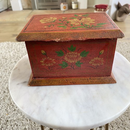 Vintage chinese red painted - red,