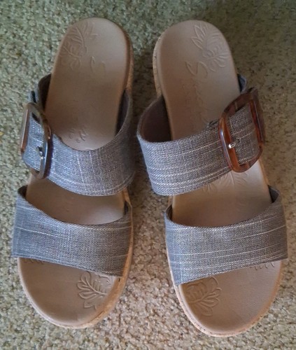 Sketchers sandals luxe foam - sandals,