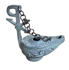 Vintage Bronze-Effect Oil Lamp