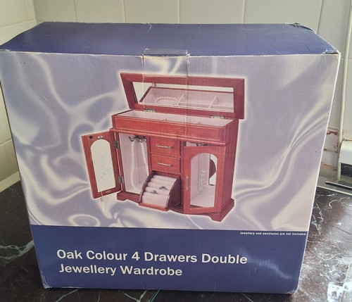 Large wooden jewellery - large,