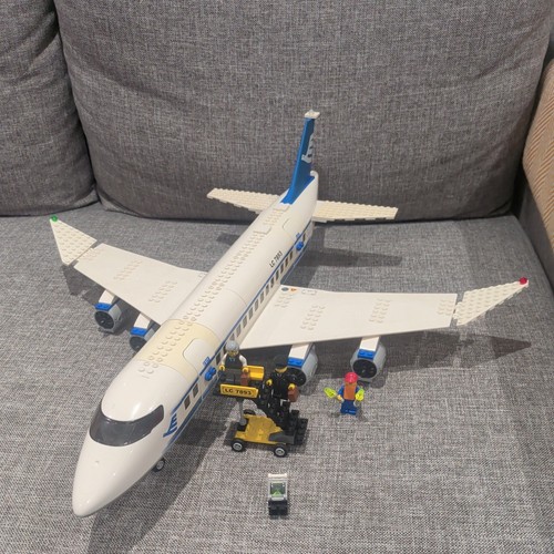 Lego city 7893 passenger plane - city,