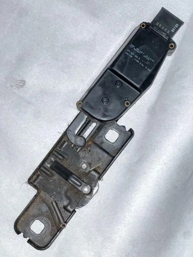 Audi tailgate puller - audi,