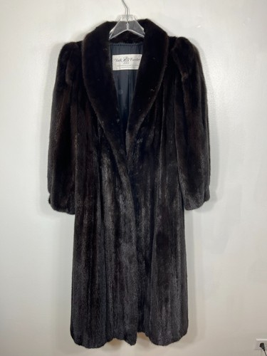 Classic mink fur coat black - classic,