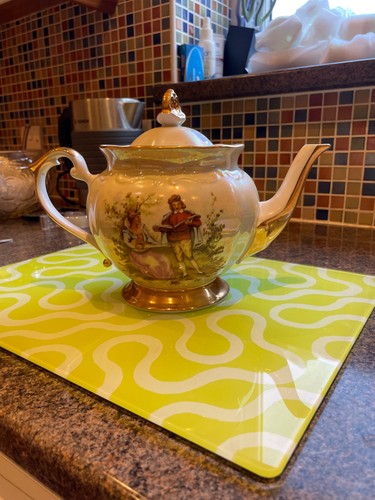 Gold handle and - , spout