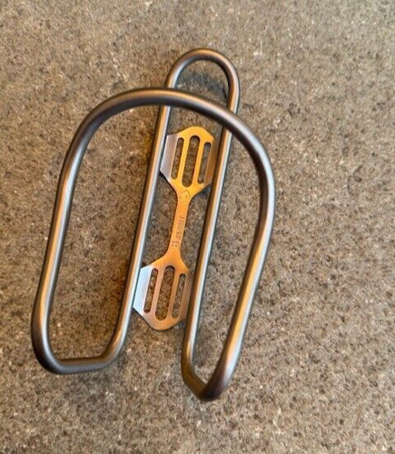 Rabbit cage titanium bottle - rabbit,