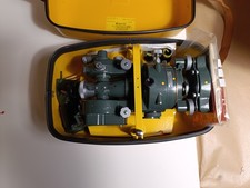 Hall & Watts Defence Optics