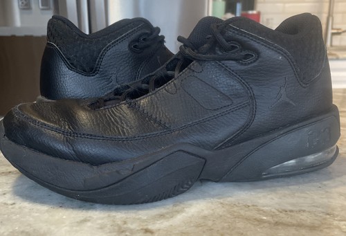 Jordan max aura size 7 - jordan, gs