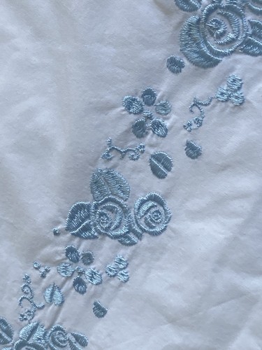 Pair white pillowcases - of,