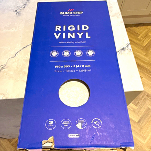 Quick step rigid vinyl floor - rigid,