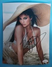 Kylie Jenner Signed 8x10