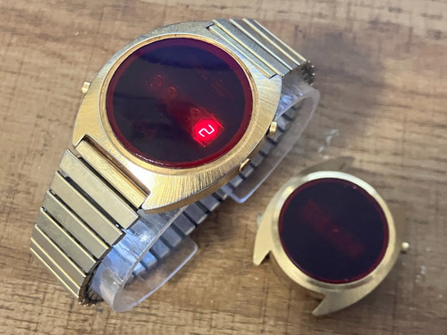 Lot vintage s - of, (2)